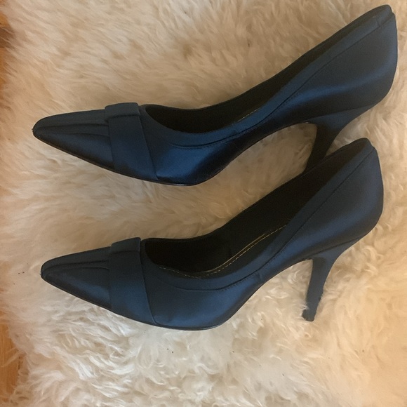 Jones New York Heels - Picture 8 of 9